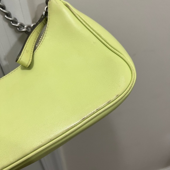 Tory Burch Green Leather Mercer Shoulder Bag $298 - Picture 6 of 9